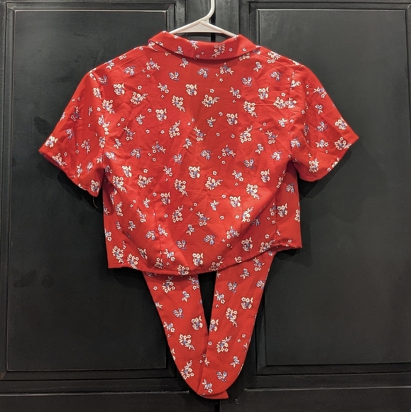 Forever 21 Red Floral Button Down Blouse - Picture 2 of 5